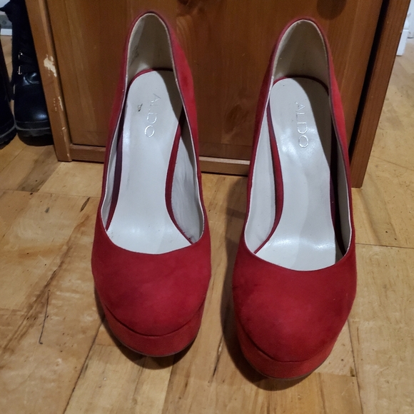 Suede platform Aldo Heels Size 7 - Picture 3 of 4